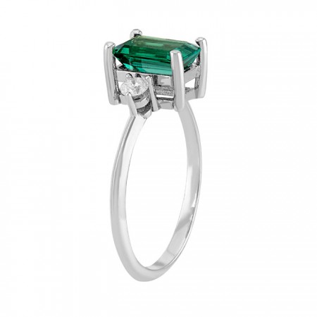 Exclusive Emerald ring design in 14K