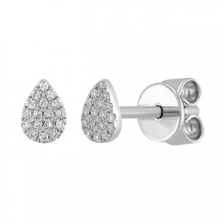 Diamond stud earrings in 14K
