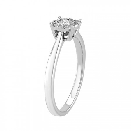 Engagement diamond ring in 14K