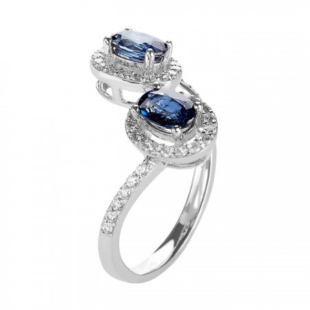 Anillo de lujo con záfiros ovales
